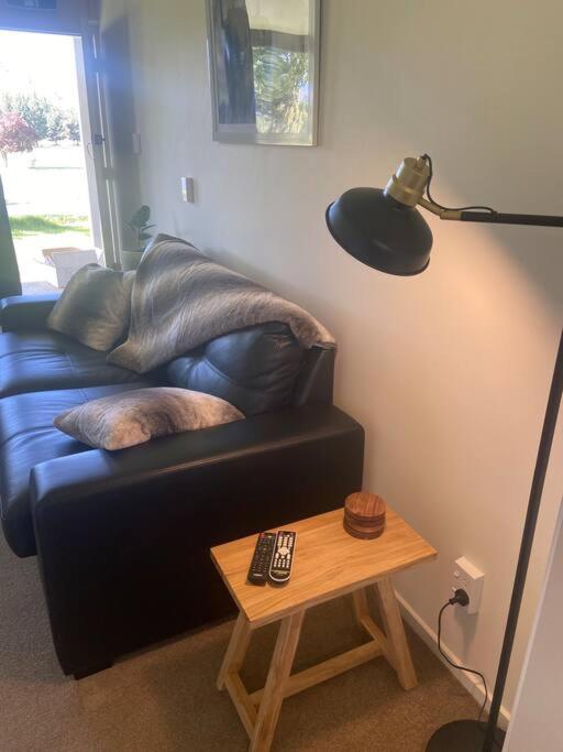 Unit A9, Adorable Holiday Unit With Stunning Views Otematata Exteriör bild
